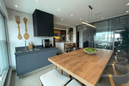Apartamento à venda com 3 quartos, sendo 1 suíte,  em Vila Mariana, São Paulo, SP