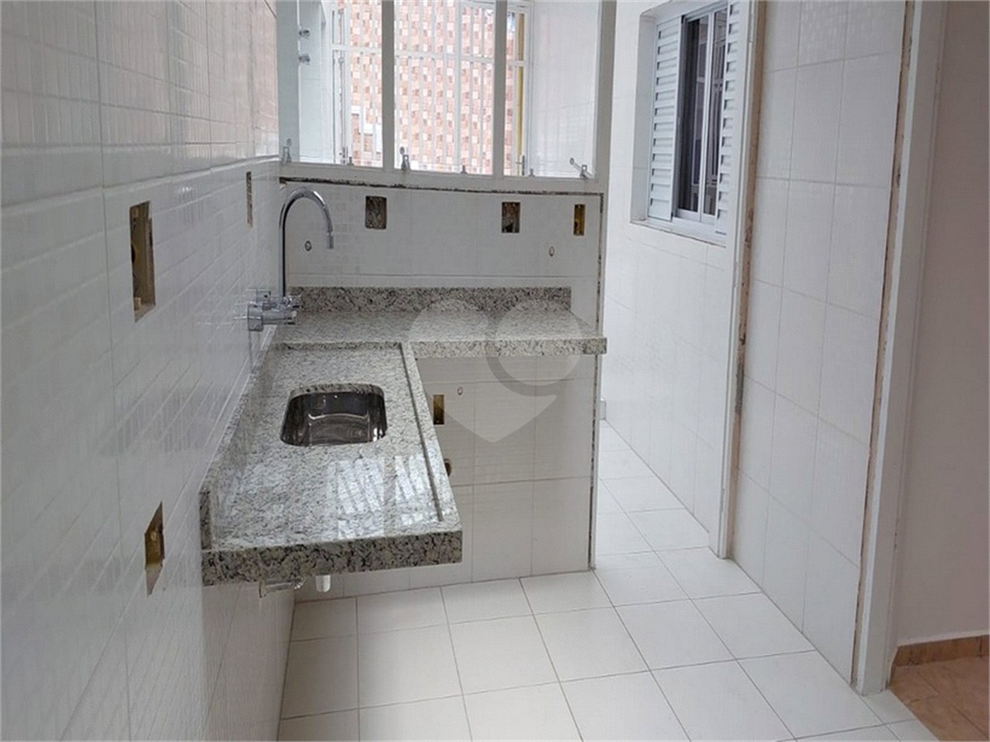 Sobrado à venda com 3 quartos, sendo 2 suítes, em Vila Paulicéia, São Paulo, SP
