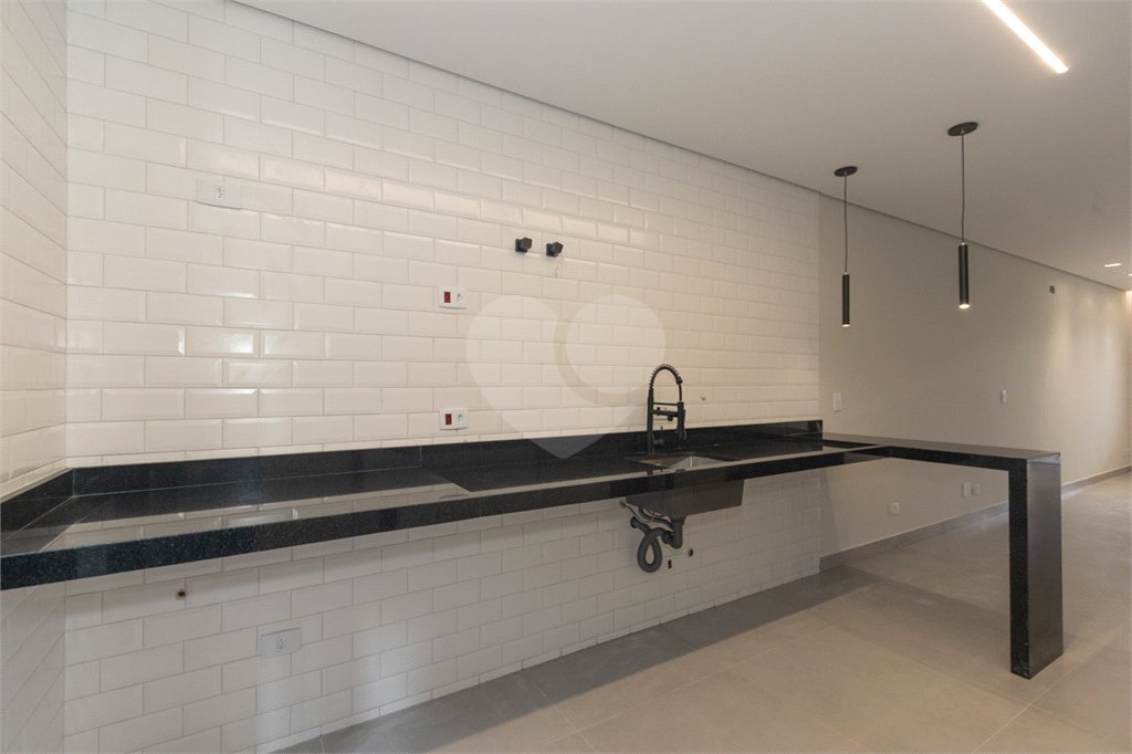 Sobrado à venda com 3 quartos, sendo 1 suíte, em Vila Gumercindo, São Paulo, SP