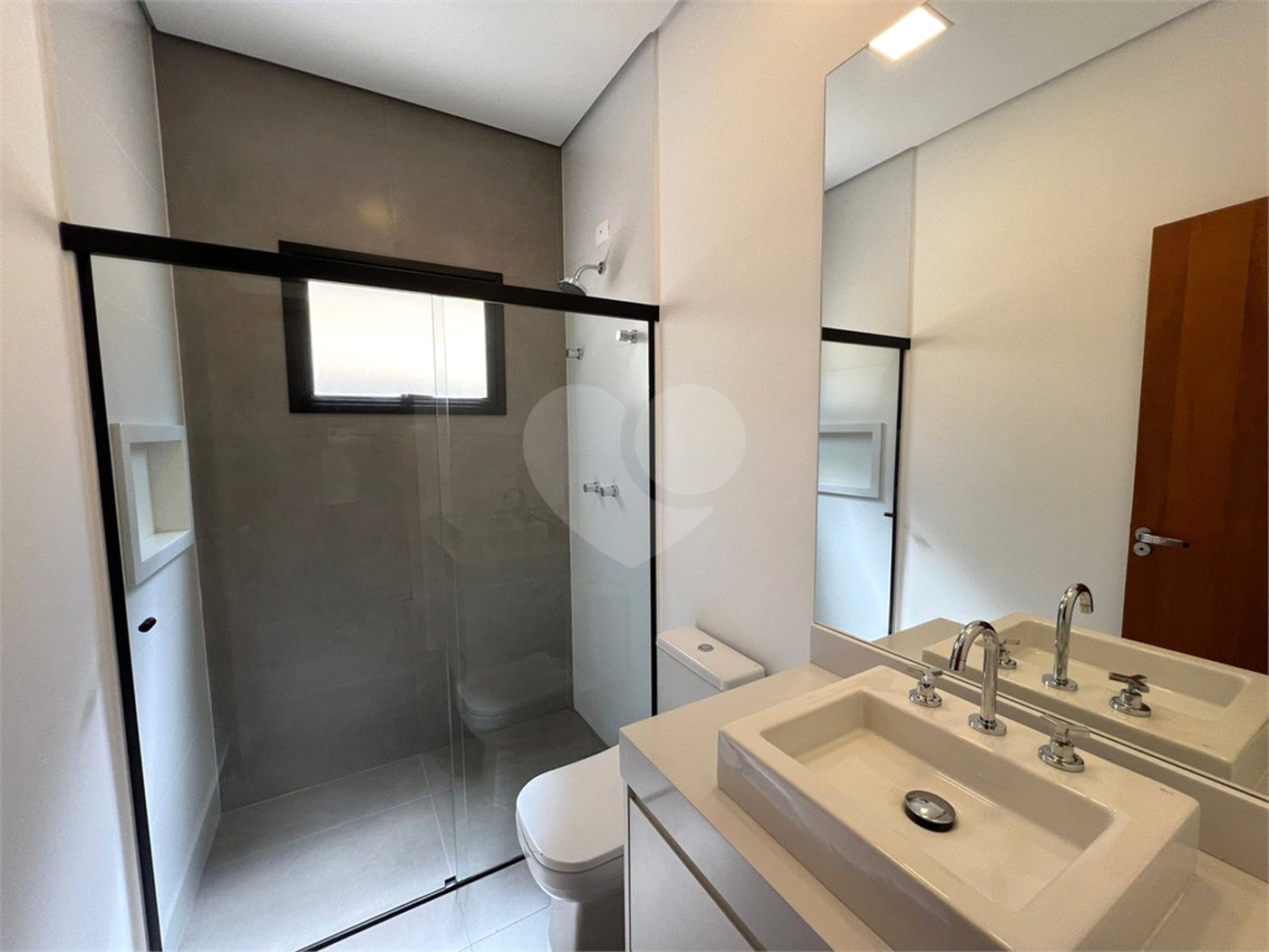 Casa à venda com 3 suítes no condomínio Alphaville Nova Esplanada, Votorantim - SP