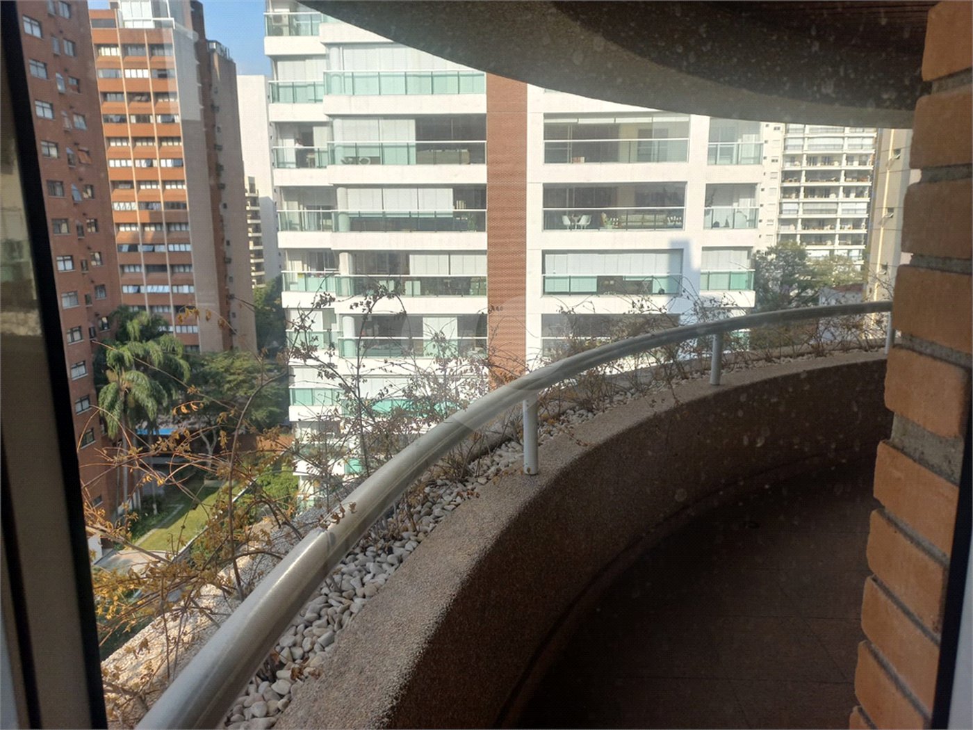 Apartamento à venda com 4 quartos, sendo 2 suítes, em Vila Uberabinha, São Paulo, SP