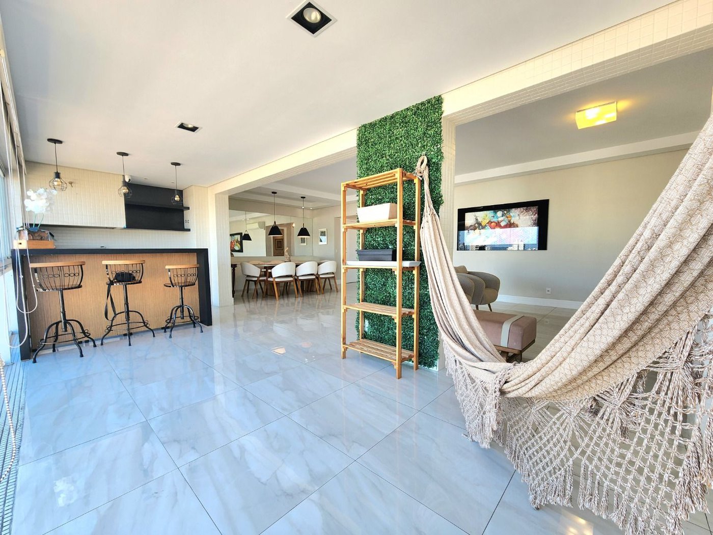 Apartamento com 3 dormitórios à venda, 155 m² por R$ 2.379.000,00 - Embaré - Santos/SP