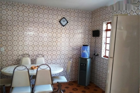 Sobrado à venda com 4 quartos, sendo 1 suíte, em Vila Constança, São Paulo, SP