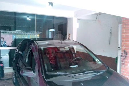 Sobrado à venda com 4 quartos, sendo 1 suíte,  em Jardim Alvinópolis, Atibaia, SP