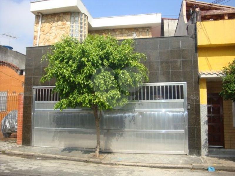 Sobrado à venda com 3 quartos, sendo 2 suítes,  em Vila Gustavo, São Paulo, SP