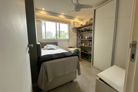 Apartamento à venda com 3 quartos, sendo 1 suíte,  em Recreio dos Bandeirantes, Rio de Janeiro, RJ