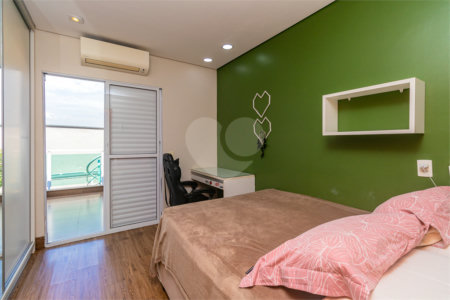 Casa à venda com 4 quartos, sendo 2 suítes, em Jardim Prudência, São Paulo, SP