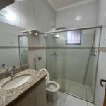 Casa à venda ou para alugar com 3 quartos, sendo 1 suíte,  em Jardim dos Ipes, Três Lagoas, MS