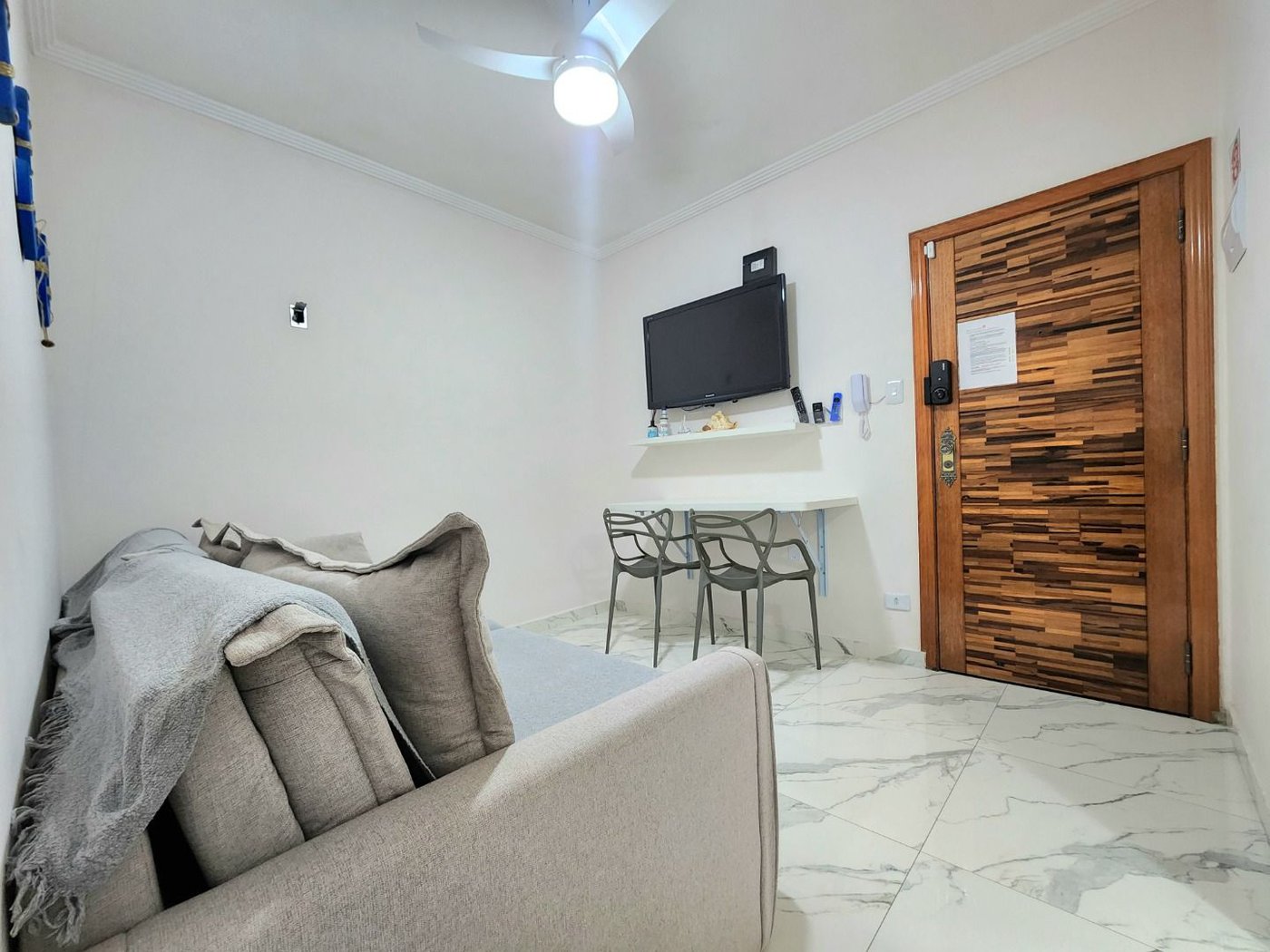 Apartamento mobiliado próximo da praia com 1 dormitório à venda, 32 m² por R$ 390.000 - Embaré - Santos/SP