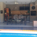 Casa à venda com 4 quartos, sendo 3 suítes,  no condomínio Res. Luzern, Campinas - SP