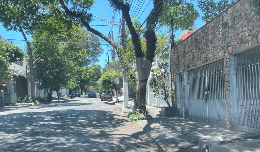 Casa à venda com 4 quartos, sendo 1 suíte, em Jardim das Vertentes, São Paulo, SP