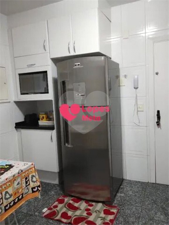 Apartamento à venda com 4 quartos, sendo 1 suíte,  em Parque Residencial Aquarius, São José dos Campos, SP