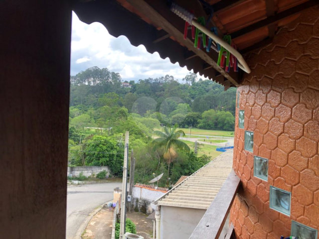 Sobrado à venda com 3 quartos em Serra da Cantareira, Mairiporã, SP