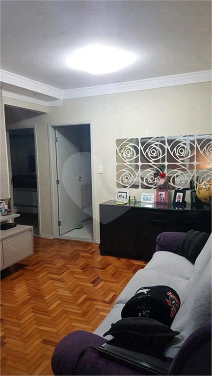 Apartamento à venda com 3 quartos, sendo 1 suíte, em Aclimação, São Paulo, SP