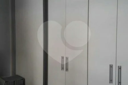 Sobrado à venda com 3 quartos, sendo 1 suíte, em Santa Teresinha, São Paulo, SP