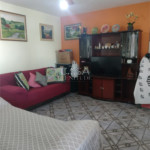 Casa à venda com 4 quartos, sendo 1 suíte, em Parque das Laranjeiras, Sorocaba, SP