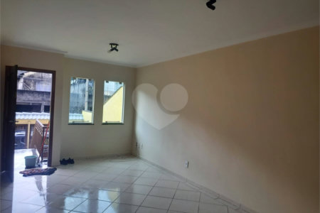 Sobrado à venda com 3 quartos, sendo 1 suíte, em Vila Maria Alta, São Paulo, SP