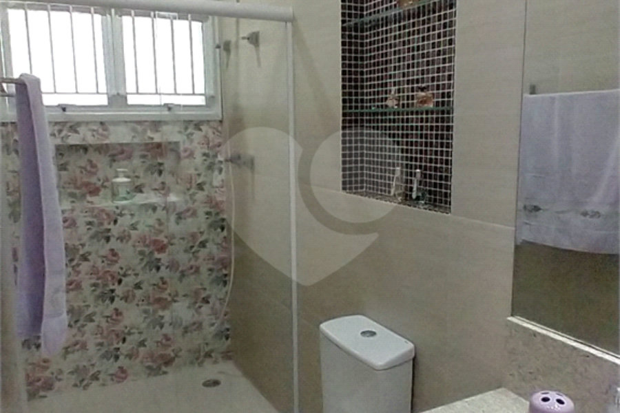 Sobrado à venda com 3 quartos, sendo 1 suíte, em Vila Nova Cachoeirinha, São Paulo, SP