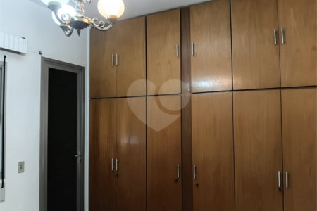 Apartamento à venda com 3 quartos, sendo 1 suíte,  em Higienópolis, São Paulo, SP