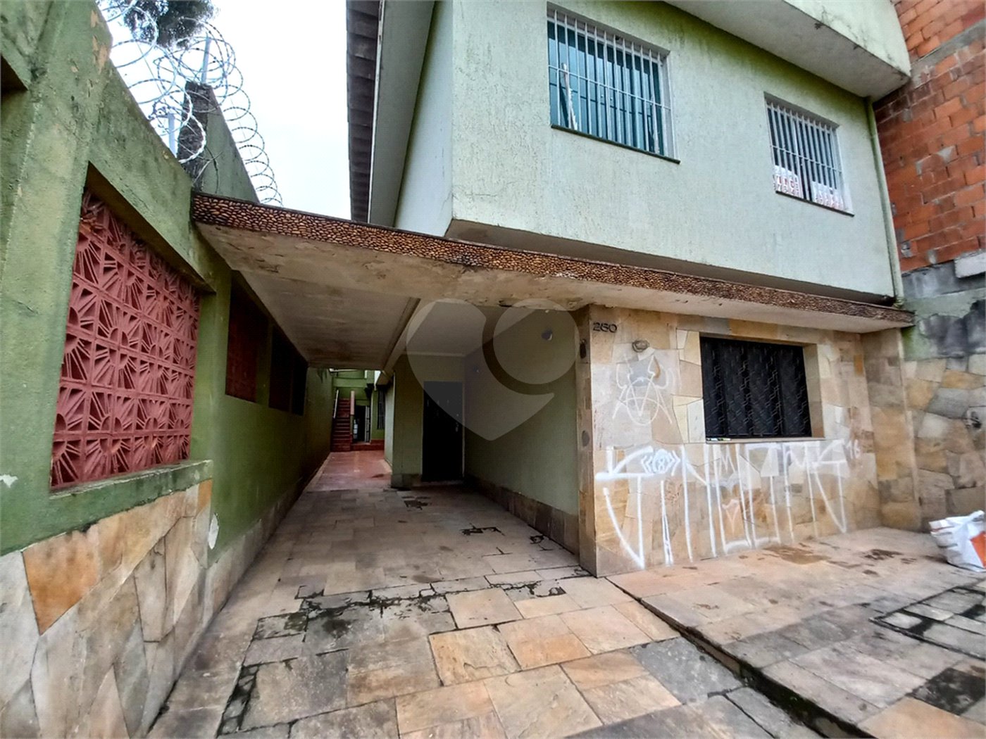 Sobrado à venda com 3 quartos, sendo 1 suíte, em Vila Lageado, São Paulo, SP