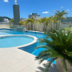 Apartamento à venda ou para alugar com 2 suítes em Itacorubi, Florianópolis, SC
