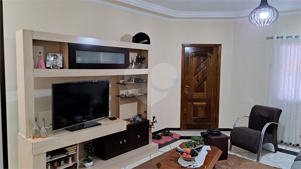 Casa à venda com 3 quartos, sendo 1 suíte,  em Jardim Universo, Mogi das Cruzes, SP