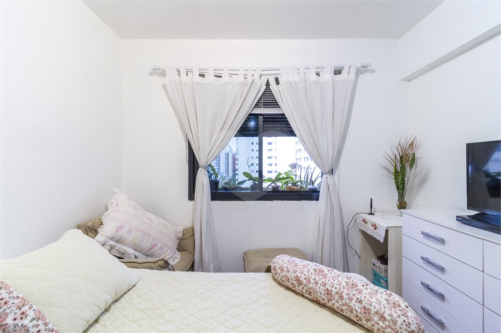 Apartamento à venda com 4 quartos, sendo 1 suíte, em Indianópolis, São Paulo, SP