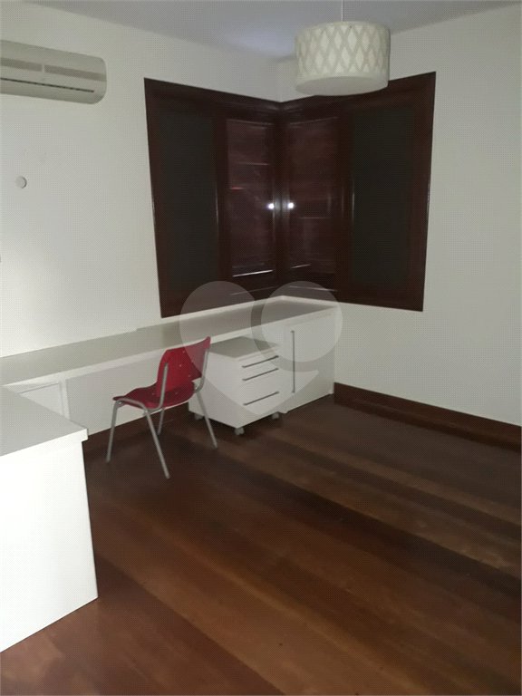 Casa à venda com 4 suítes no condomínio Jardim Vila Paradiso, Indaiatuba - SP
