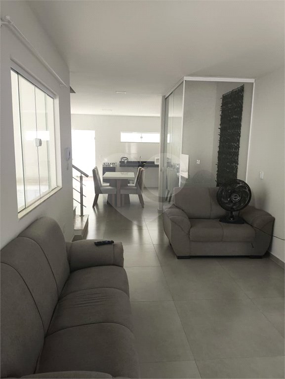 Duplex à venda com 3 quartos, sendo 1 suíte, em Taperapuan, Porto Seguro, BA