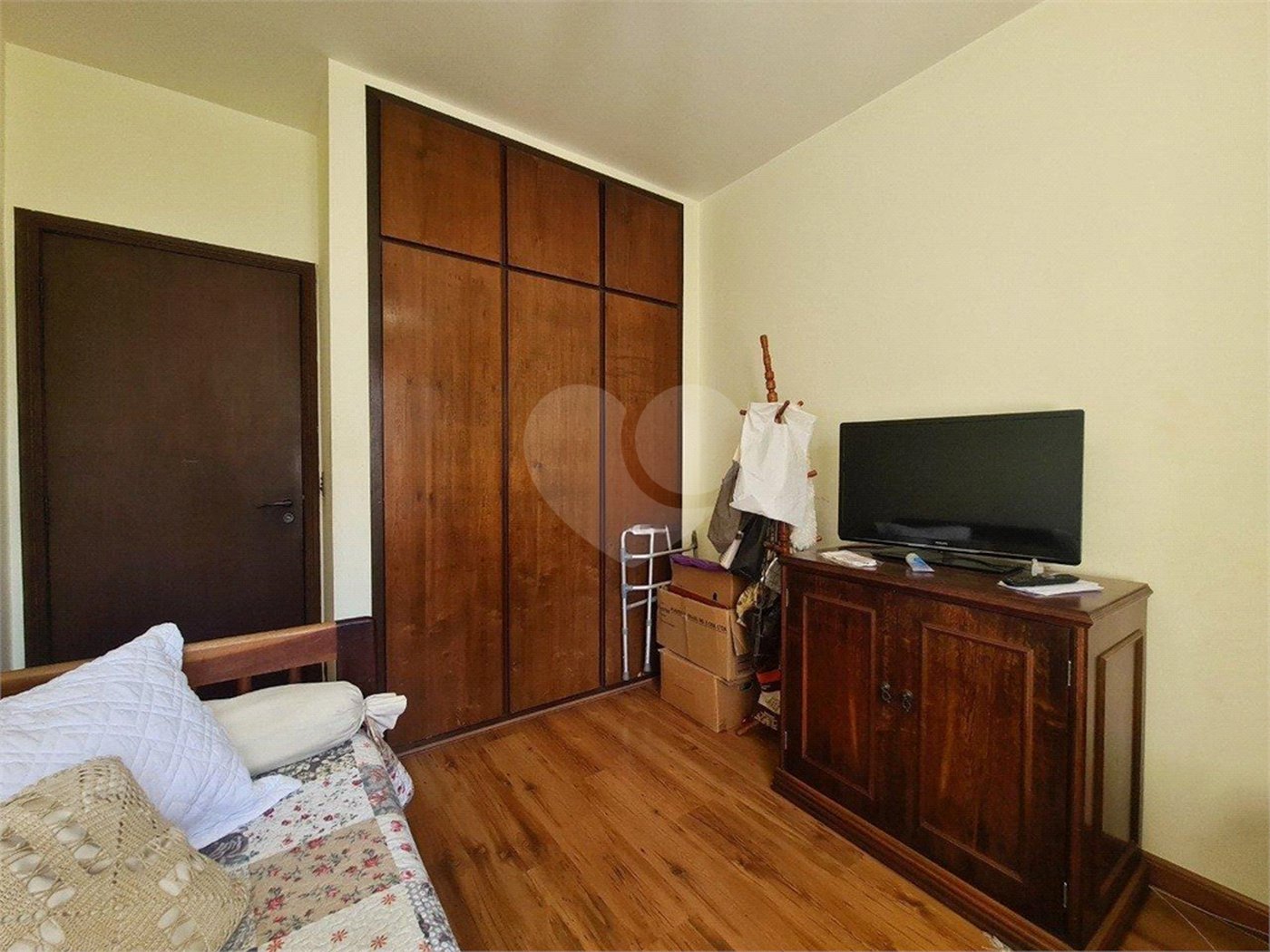 Apartamento à venda com 3 quartos, sendo 1 suíte, em Jardim das Acácias, São Paulo, SP