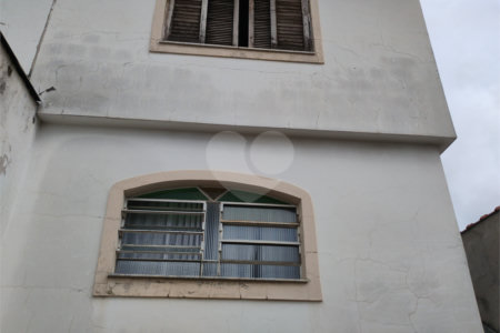 Sobrado à venda com 3 quartos, sendo 1 suíte,  em Vila Nivi, São Paulo, SP