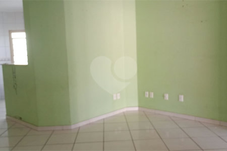 Casa Térrea à venda com 3 quartos, sendo 1 suíte, em Vila Nova, Salto, SP
