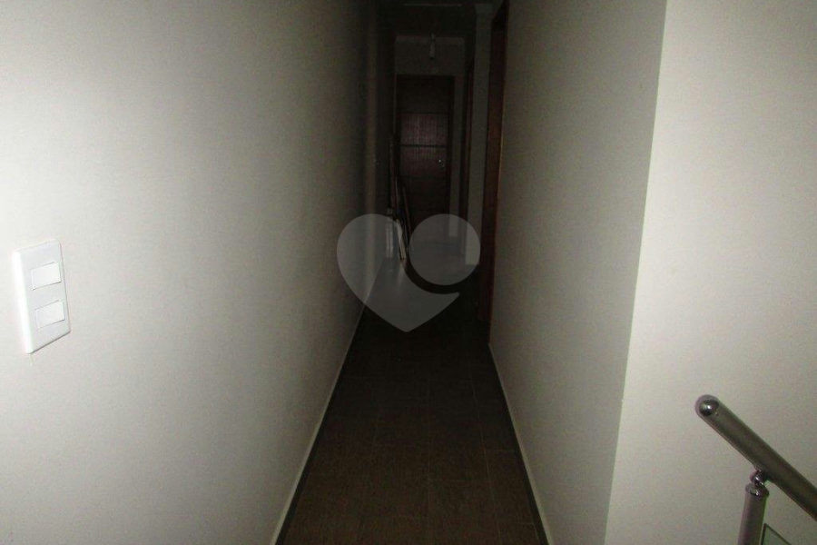 Sobrado à venda com 3 quartos, sendo 1 suíte,  em Vila Constança, São Paulo, SP