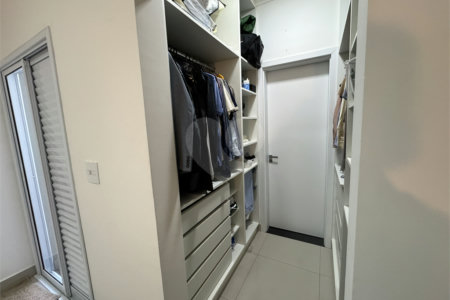 Casa à venda com 3 quartos, sendo 1 suíte, no condomínio Jardim Guarujá, Salto - SP