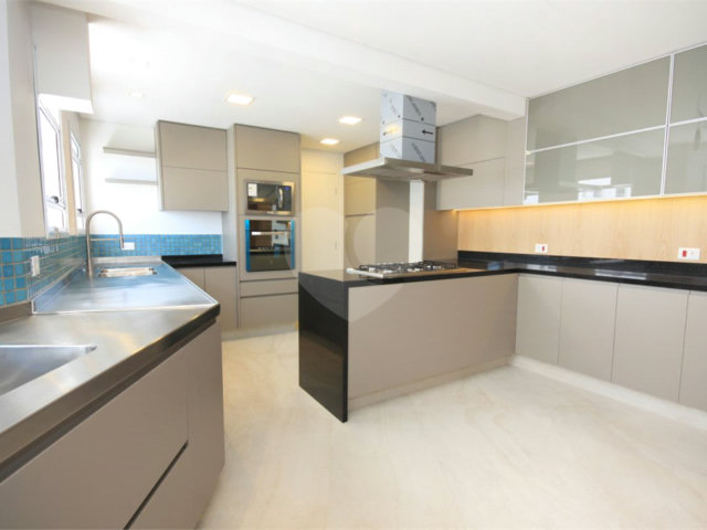 Apartamento para alugar com 3 quartos, sendo 1 suíte,  em Granja Julieta, São Paulo, SP