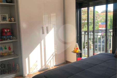Casa à venda com 4 suítes no condomínio Vila Inglesa, Atibaia - SP