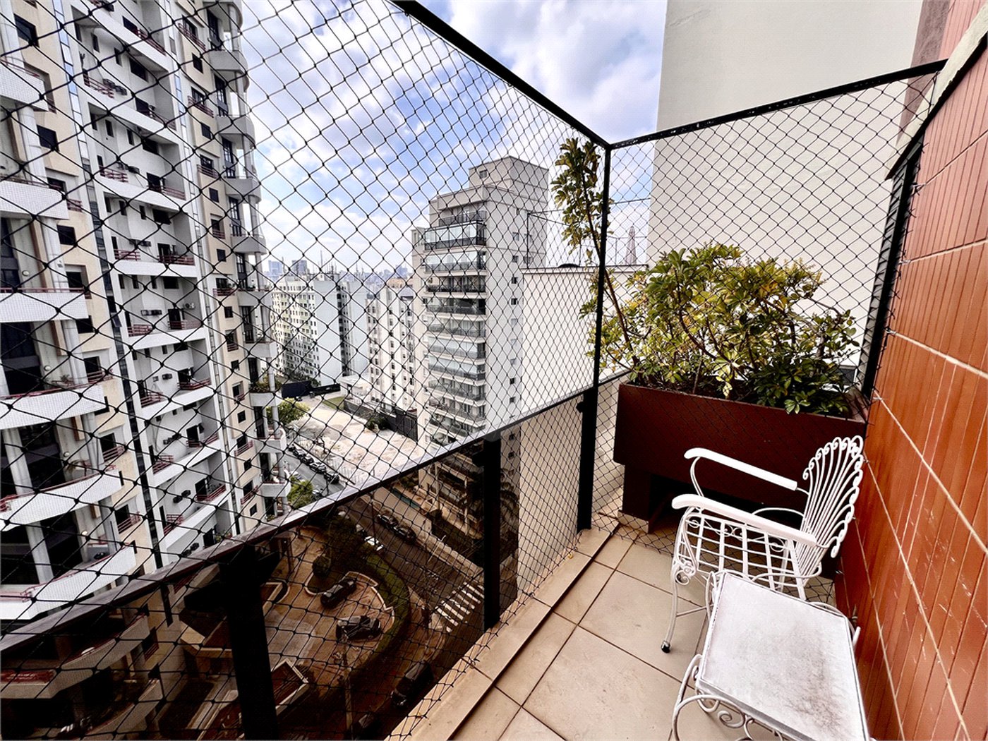 Apartamento à venda com 3 suítes em Itaim Bibi, São Paulo, SP