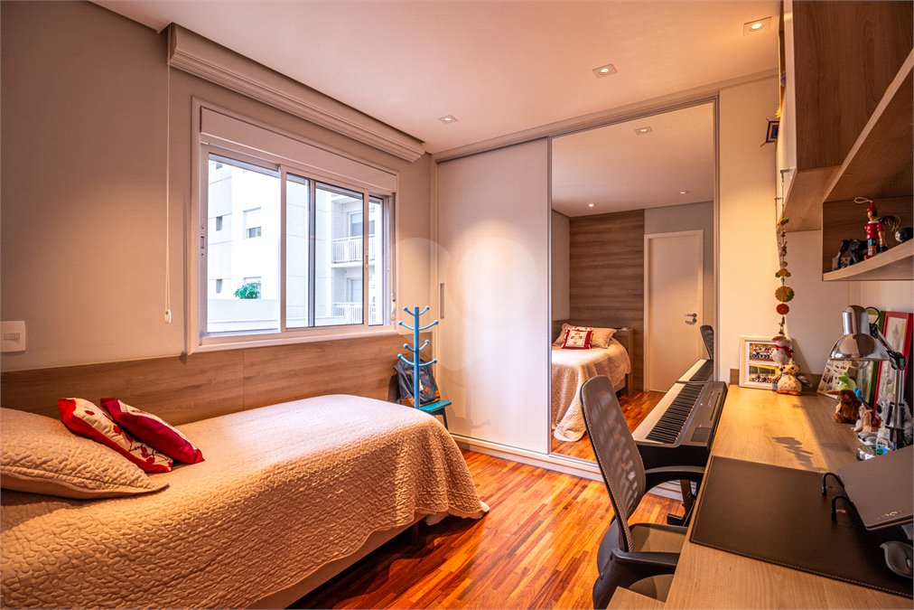 Apartamento Campo Belo à Venda 274 m² 4 Suítes 4 Vagas com Clima de Casa e Vista Verde