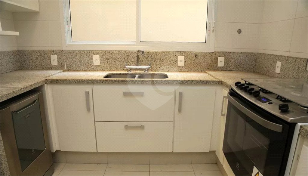 Casa à venda com 4 suítes no condomínio Residencial Morumbi, São Paulo - SP