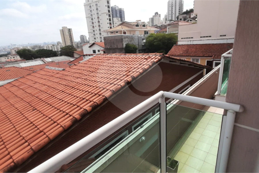 Casa à venda com 3 quartos, sendo 2 suítes, no condomínio Mário Araújo, São Paulo - SP