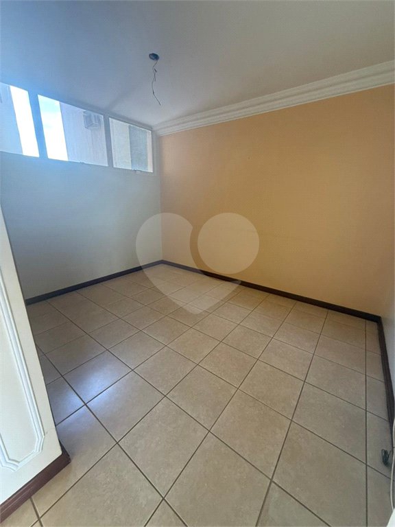 Apartamento à venda com 3 quartos, sendo 1 suíte, no Centro, Ribeirão Preto, SP