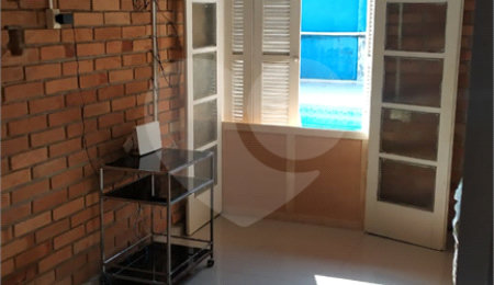 Casa Térrea à venda com 3 quartos, sendo 1 suíte,  em Vila Atlântica, Caraguatatuba, SP