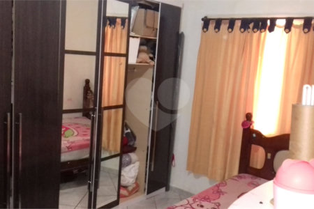 Casa à venda com 2 quartos em Cidade Brasil, Guarulhos, SP