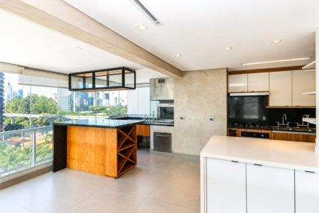 Apartamento à venda com 4 suítes em Cidade Monções, São Paulo, SP