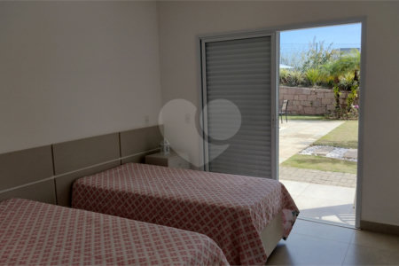 Casa à venda com 4 suítes no condomínio Horizonte Azul II, Itupeva - SP