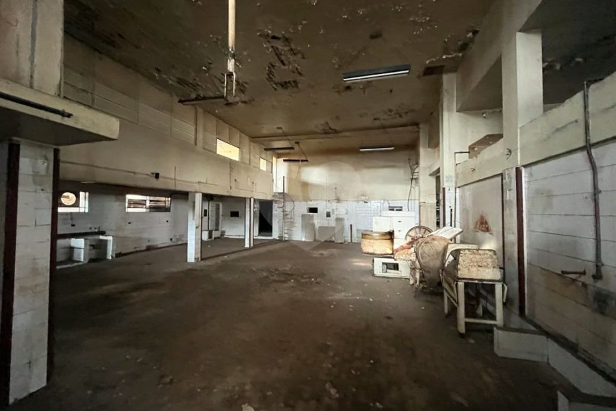 Barracão comercial em ponto estratégico na Paulicéia