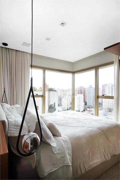 Apartamento à venda com 3 suítes em Indianópolis, São Paulo, SP