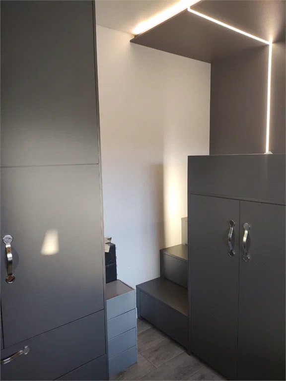 Apartamento à venda com 4 quartos, sendo 2 suítes,  em Pinheiros, São Paulo, SP