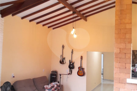 Chácara à venda com 2 quartos, sendo 1 suíte,  no Centro, Gramadinho, SP
