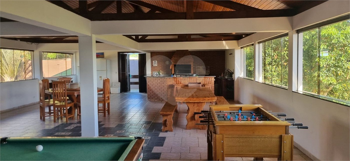 Casa à venda com 7 quartos, sendo 4 suítes, no condomínio Residencial Ypeville, Mairiporã - SP